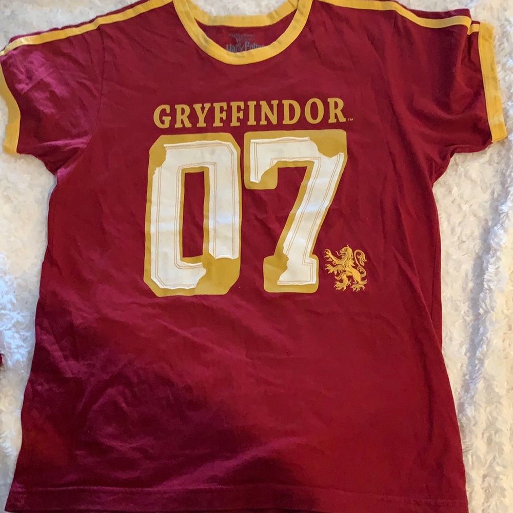 Gryffindor T-shirt from Universal Orlando XS
